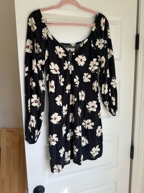 Black And American Eagle White Dress for Sale up to 90% Off: Poshmark